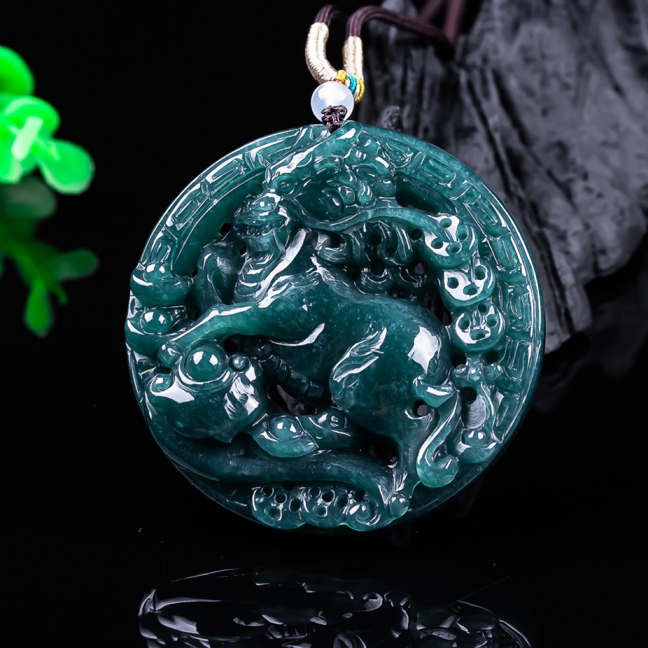 Vintage Fashion Luxury - Pendentif Dragon en Jadeite Birmane, Pierre