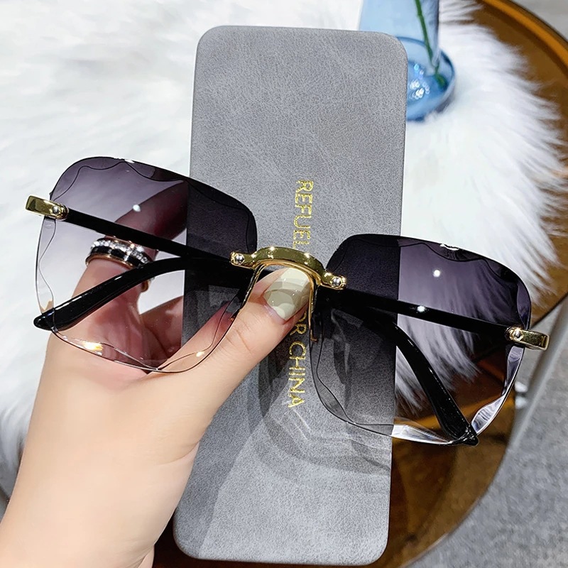 Vintage Fashion Designer - 1/3 Paires de Lunettes de Soleil