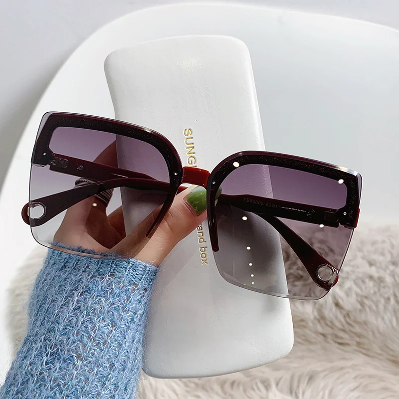 Lunettes de soleil surdimensio - Vintage Fashion Luxury avis et prix