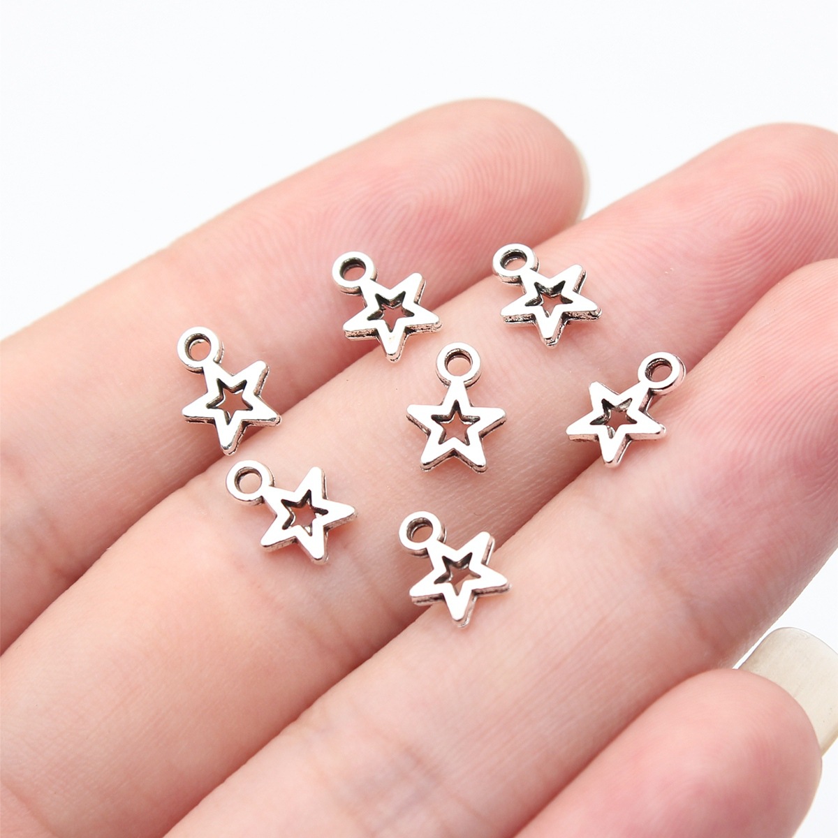 80 pièces de pendentifs étoile - Vintage Fashion Words avis et prix