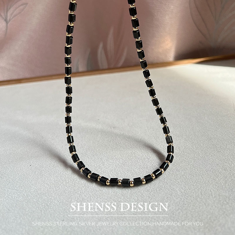 Collier en obsidienne naturell - Vintage Fashion Guild avis et prix