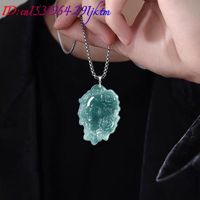 Collier Pendentif Crâne en Jad - Vintage Fashion Luxury avis et prix